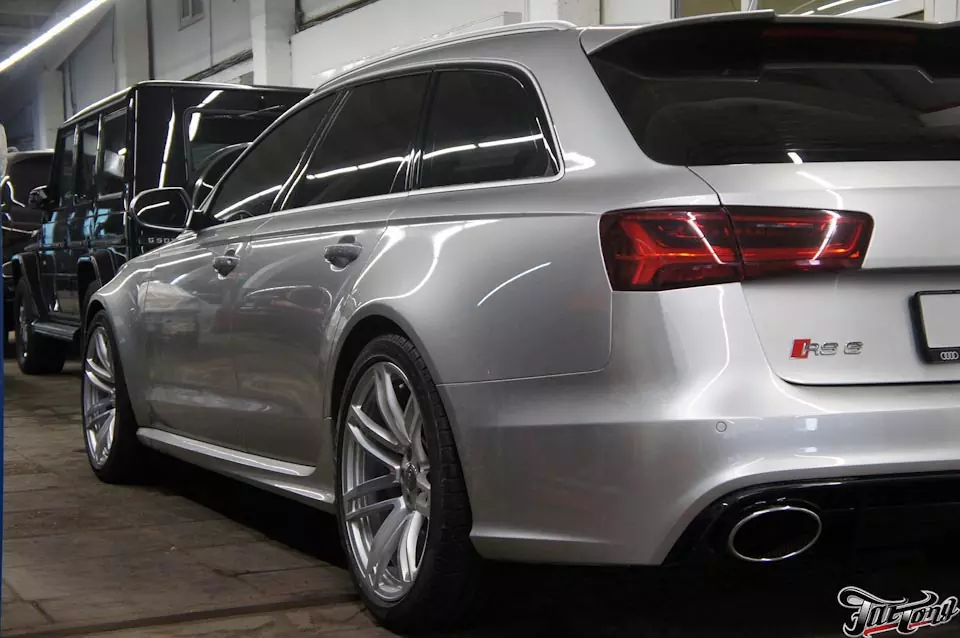 Audi RS6. Оклейка кузова, ламинация карбоном, пошив потолка и руля. Part I.